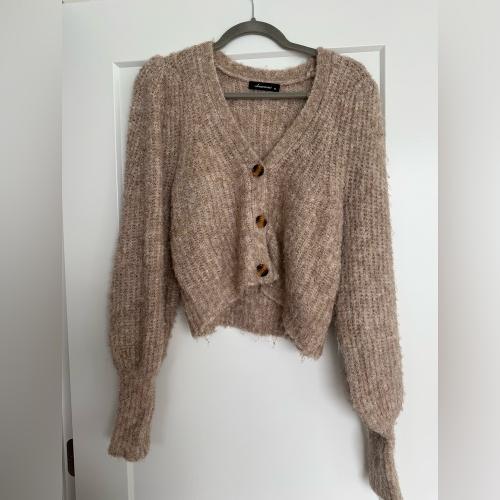Balloon sleeve sweater